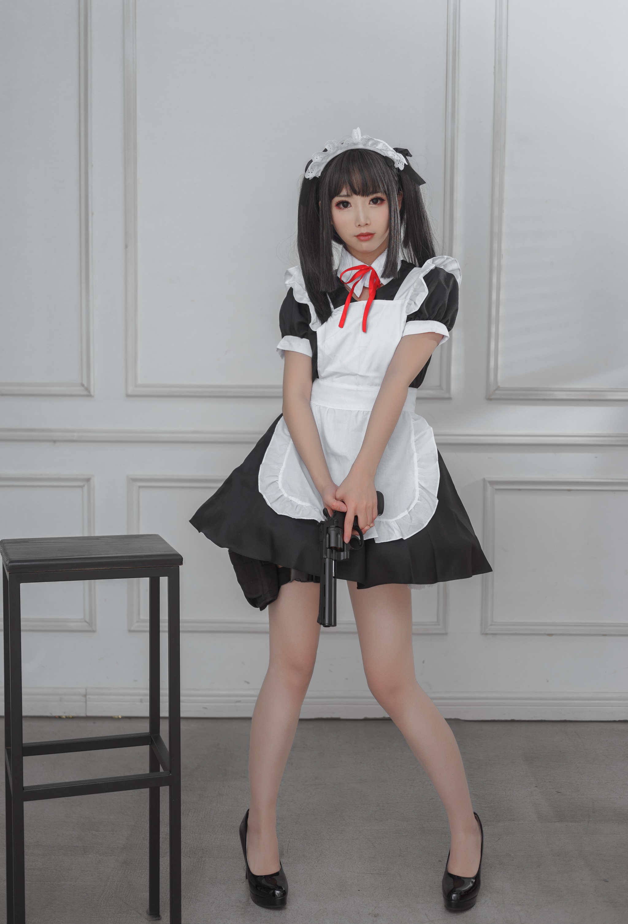 图片[1]-面饼仙儿 – NO.067 Coser面饼仙儿 左轮女仆 [15P]-XikXak
